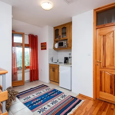 6bdr In Nature Lejlighed *